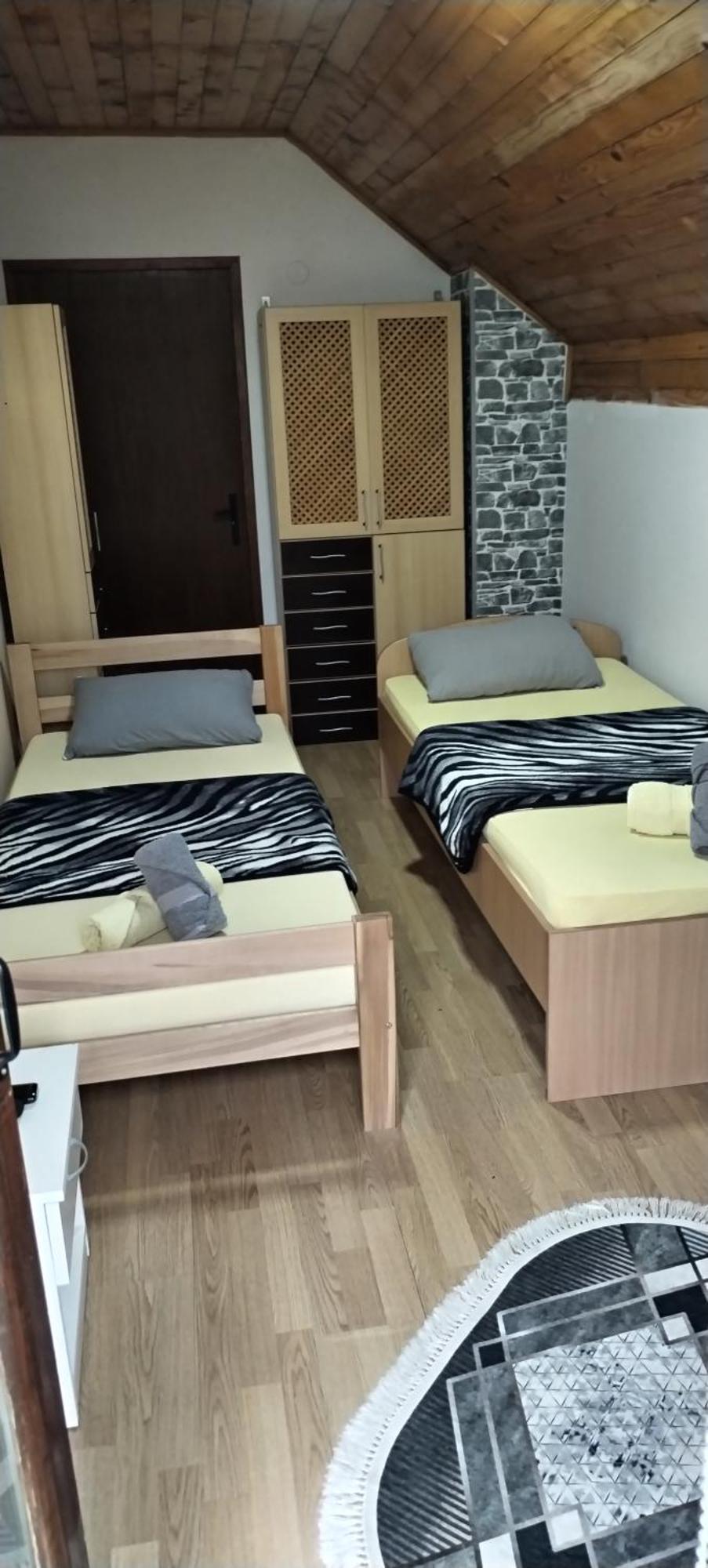 Sobe Lara Apartment Donji Milanovac Exterior foto